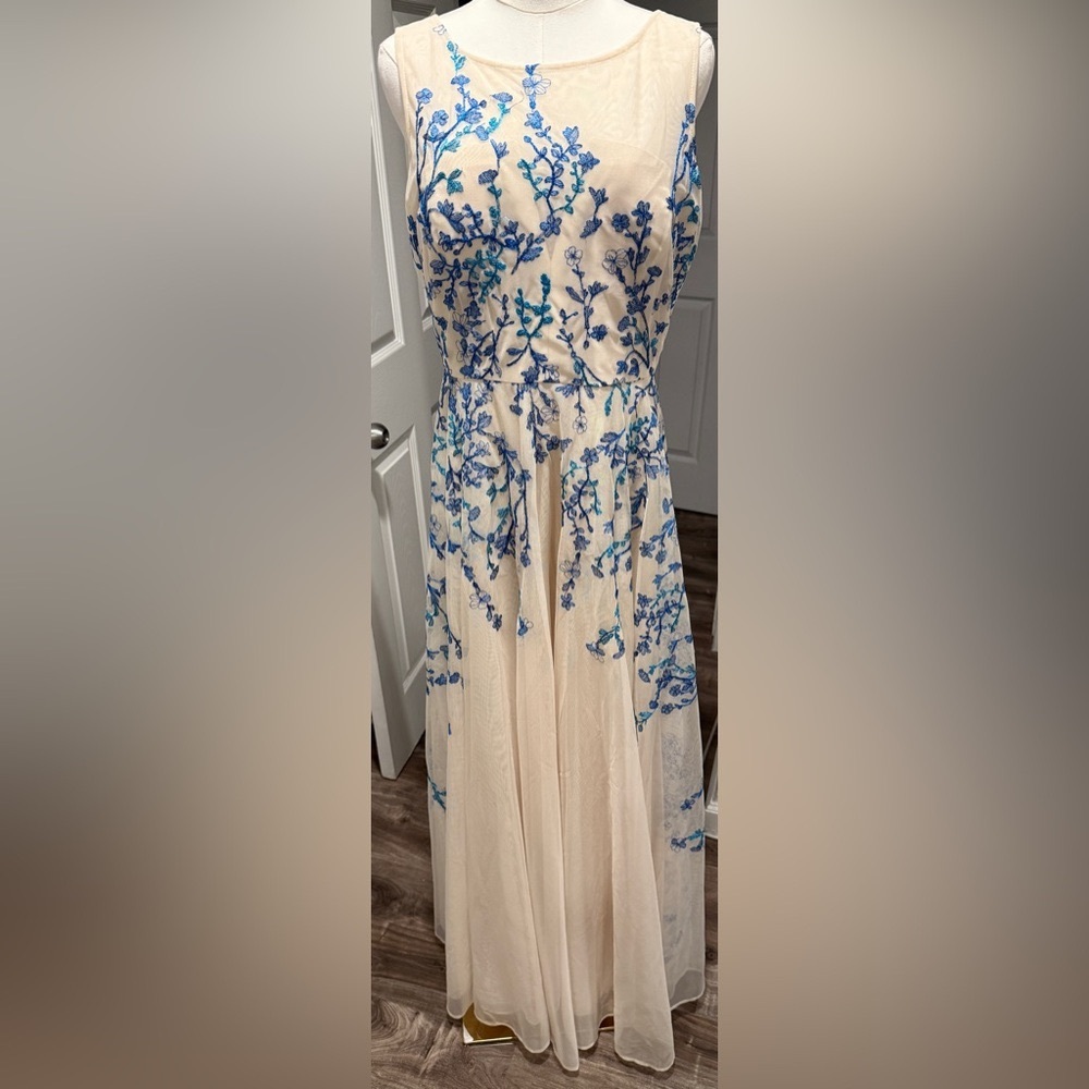 Nicole Miller Blue Floral Embroidered Maxi Dress – Size 8